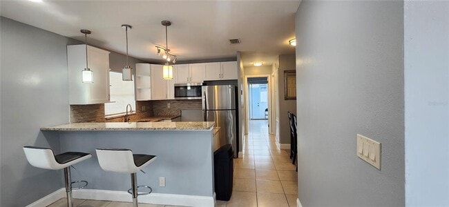 Building Photo - 10706 N 15th St