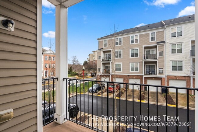 Building Photo - 5569 Lanier Ave