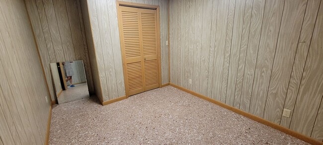 Building Photo - 141 SE 59th St