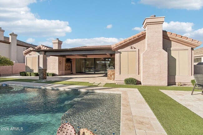 Building Photo - 6991 W Firebird Dr