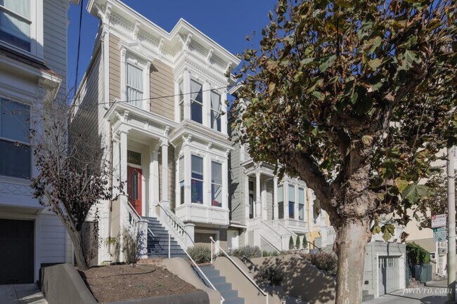 Building Photo - 2614 California St