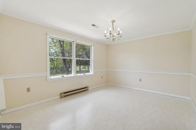 Building Photo - 13098 Picnic Woods Rd