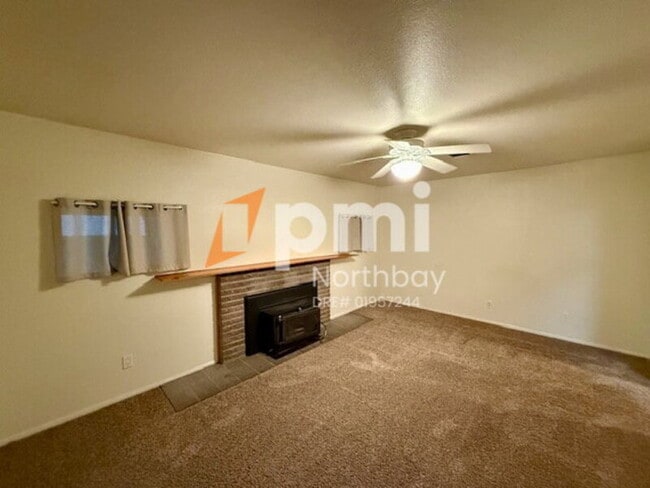 Building Photo - 1504 Maryland St