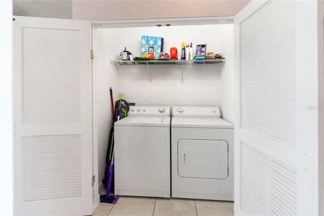 Building Photo - 6616 7th Ave Cir W