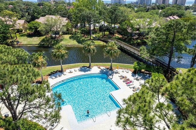 Building Photo - 5101 Beachwalk Pl