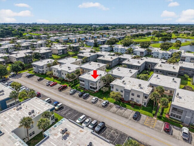 Building Photo - 538 Normandy Ln