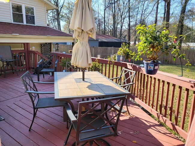 Deck - 2201 Elgin Ct