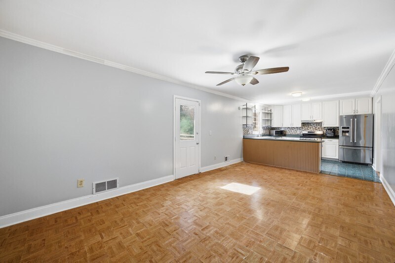 Building Photo - 2351 Emerald Falls Dr