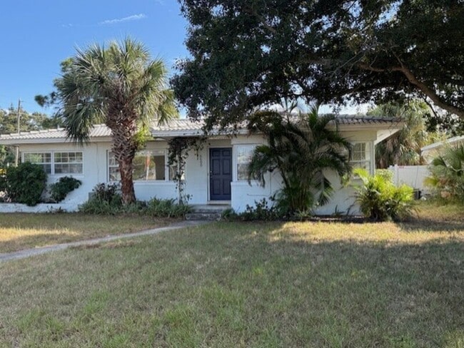 Building Photo - 6600 3rd Ave N