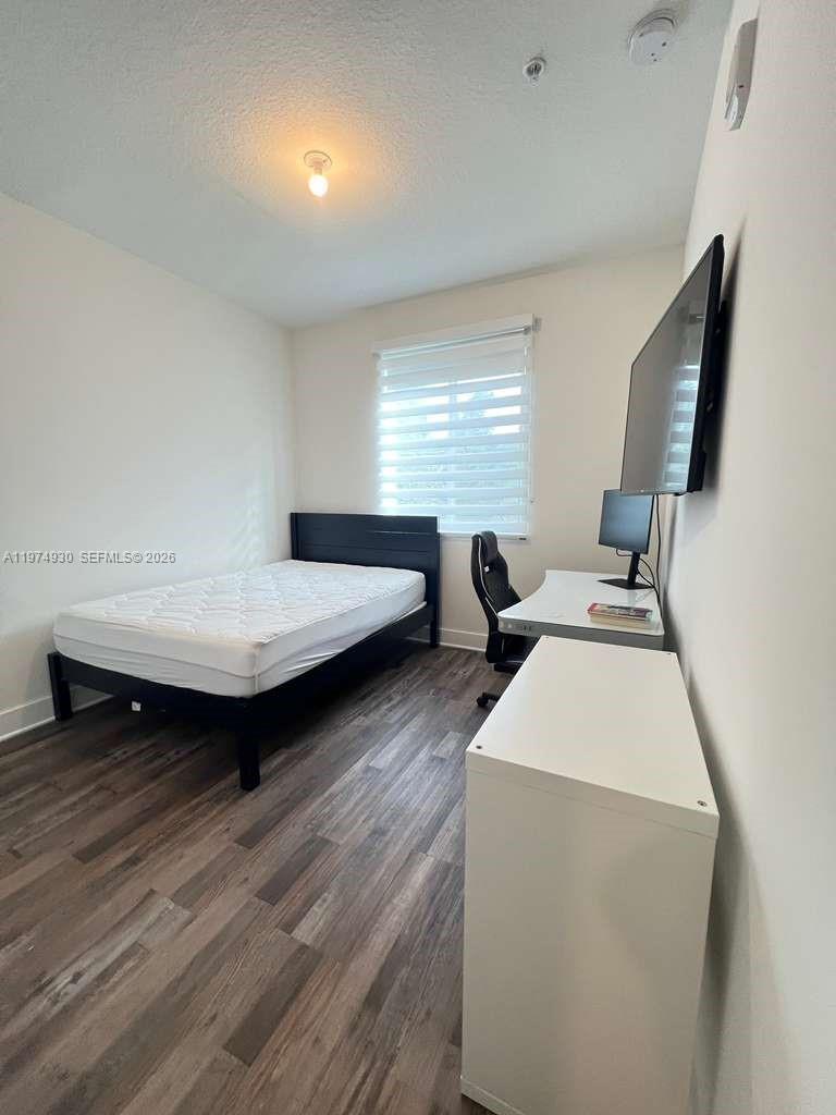 Building Photo - 10229 NW 64th Ter