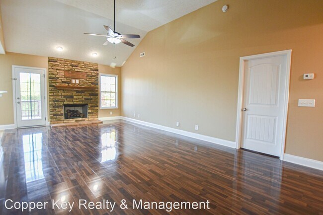 Building Photo - 3 br, 2 bath House - 979 Guinevere Court