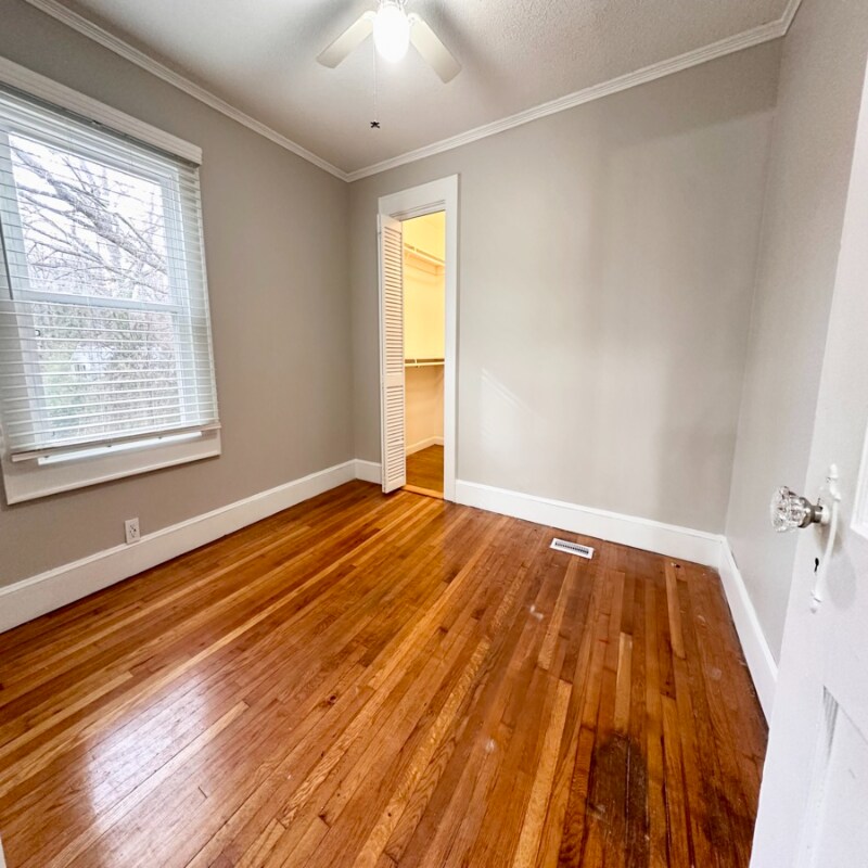 Building Photo - 117 Green Dr