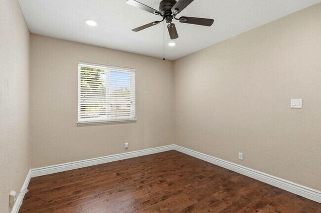 Building Photo - Beautifully Updated 5BD Home in Campbell with Remodeled Kitchen
