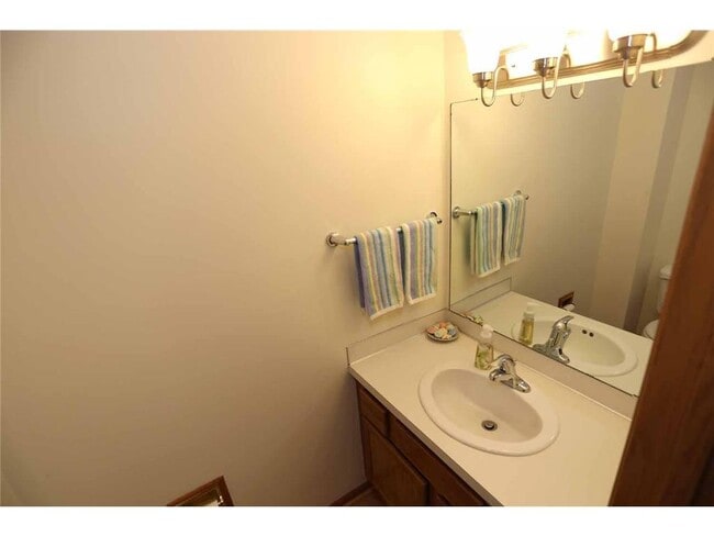 Building Photo - 7689 Nicholas Way