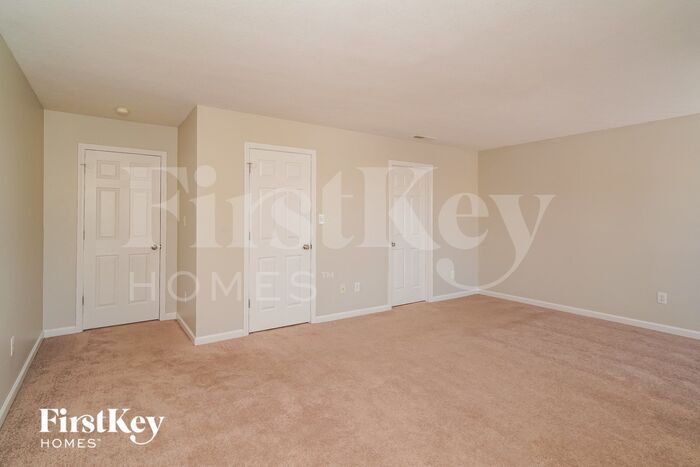 Building Photo - 12410 Deerview Dr
