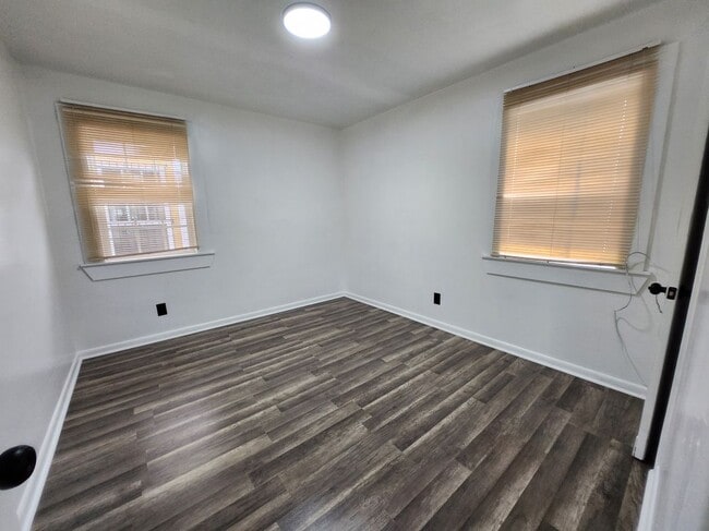 Building Photo - 3510 Avenue C