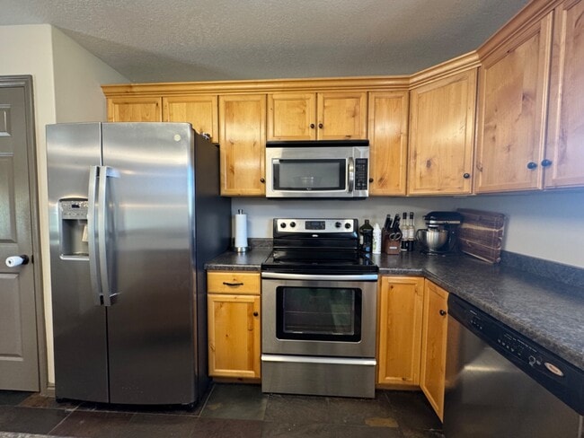 Building Photo - 3261 S 1500 W