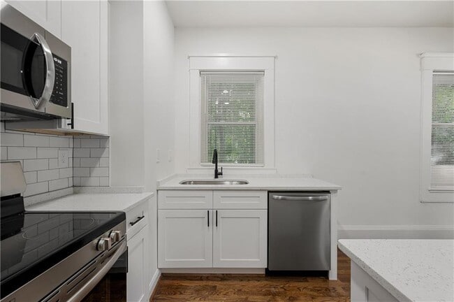 Building Photo - 360 Ponce De Leon Ave NE