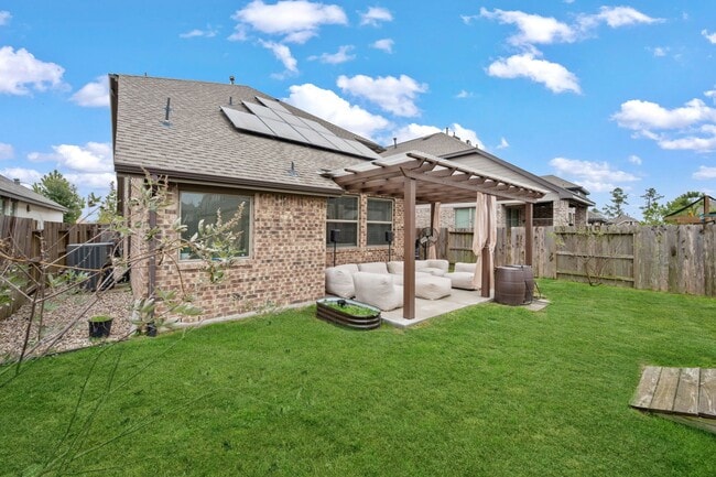 Building Photo - 16323 Apache Wds Wy