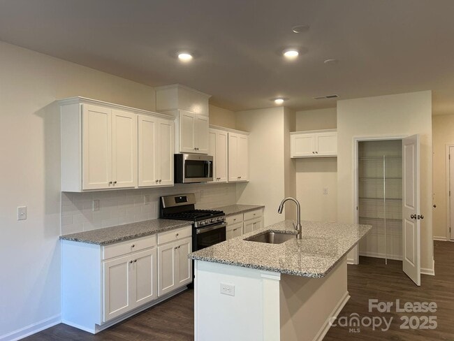 Building Photo - 2841 Yeager Dr NW