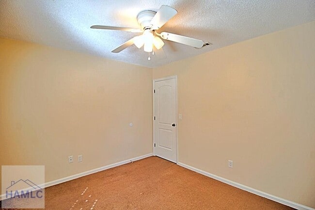 Building Photo - 664 Windward Dr