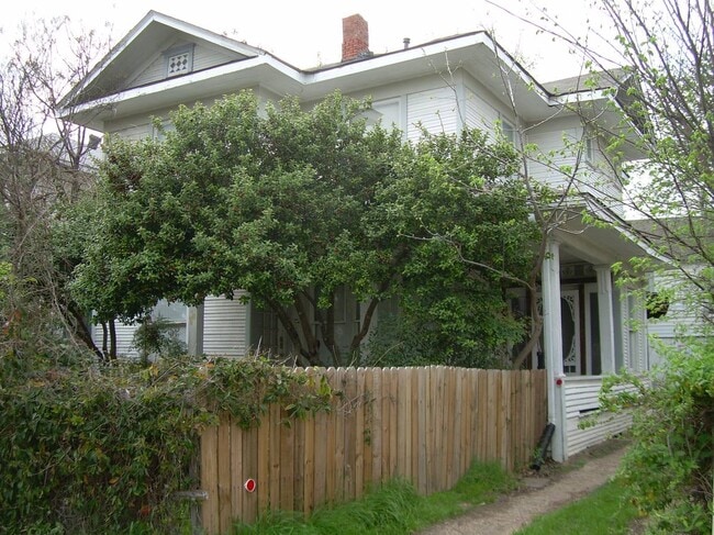 Building Photo - 5505 Reiger Ave