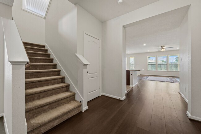 Building Photo - 20602 Pioneer Oak Ln