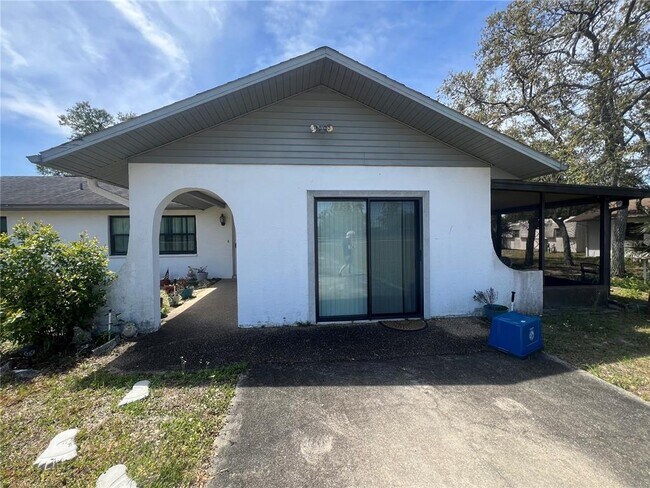 Building Photo - 13020 Sun Rd