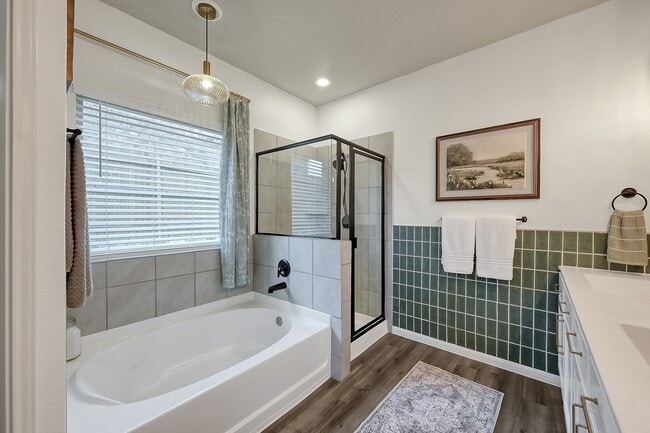 Building Photo - 679 Red Elm Ln