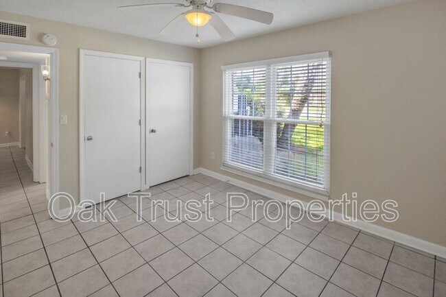Building Photo - 874 S Colony Dr