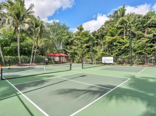 Building Photo - 10897 Canary Island Ct