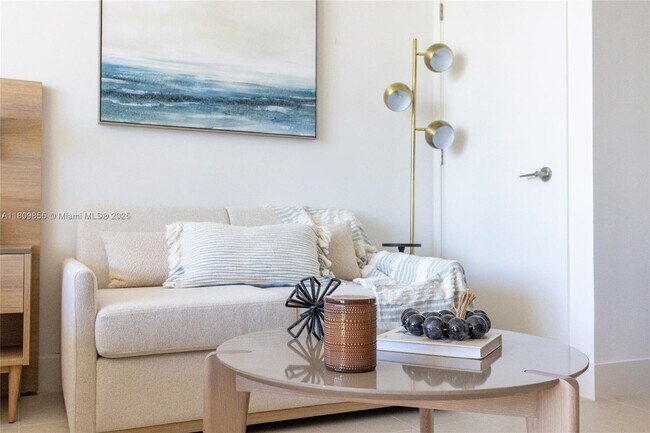 Building Photo - 159 NE 6th St