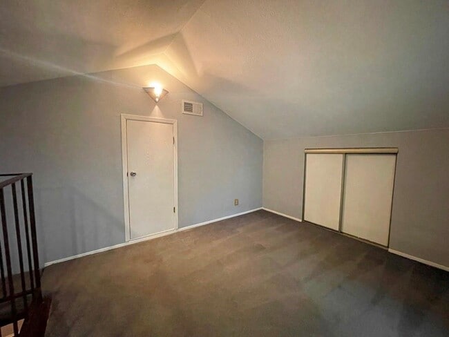 Building Photo - 1734 Timberwood Dr