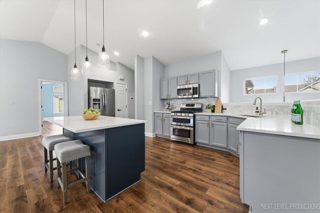 Building Photo - 1078 Park Hill Cir