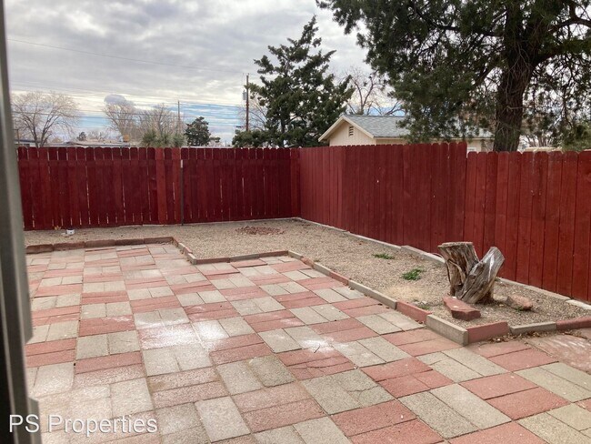 Building Photo - 3 br, 2 bath House - 10312 Snow Heights Bl...