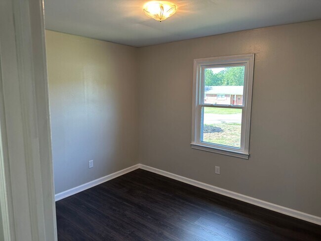 Building Photo - 1116 Cornelia Cir