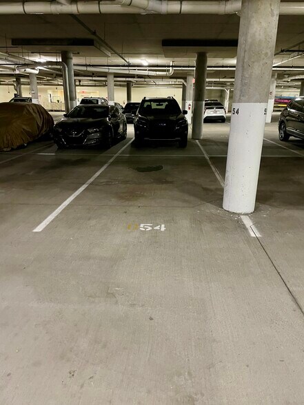 Building Photo - 200 4th Ave S