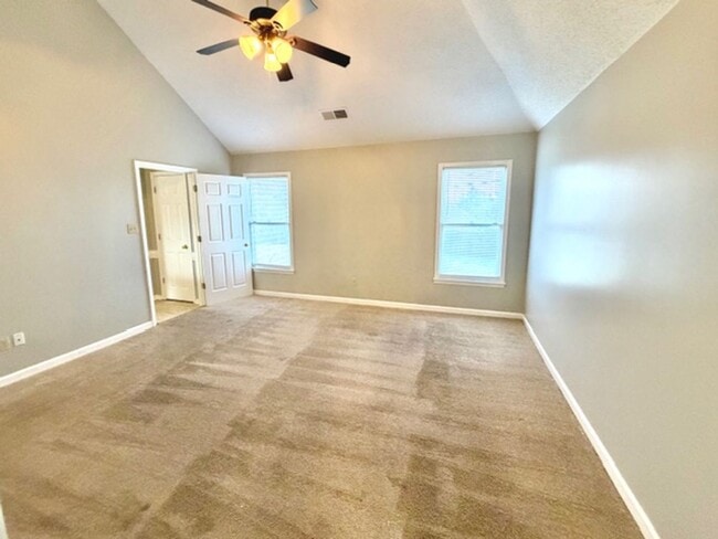 Building Photo - TropicanaDrE836