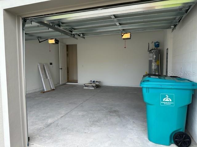 Building Photo - 14803 Milfoil Ave