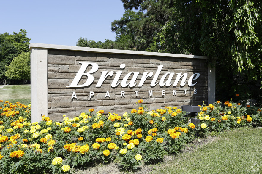 Primary Photo - Briarlane Apartments