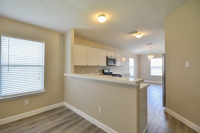 Building Photo - 13027 Lark Point Ct