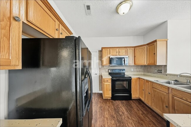 Building Photo - 14842 Jerpoint Abby Dr
