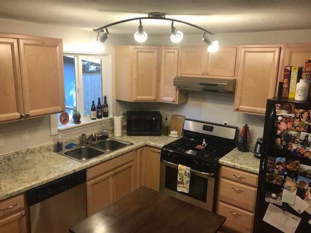 Building Photo - 1375 Whittier Ave SE