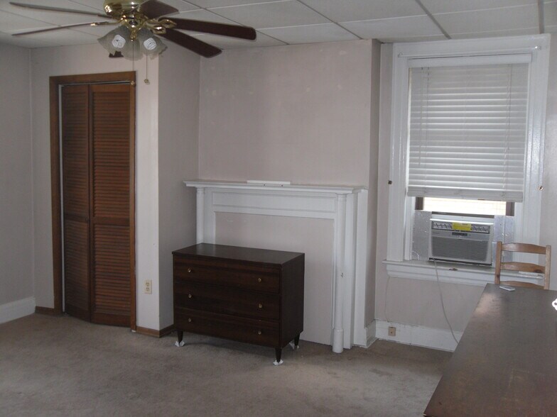 Bedroom - 223 Halket St