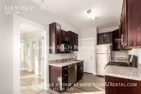 Building Photo - 818 N 7th St