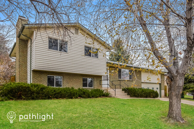 Primary Photo - 4275 Oro Blanco Dr, Colorado Springs, CO, ...