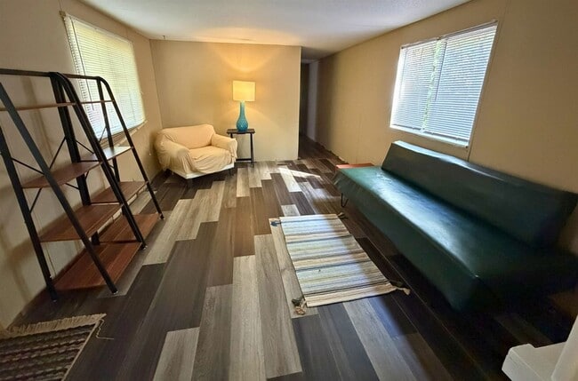 Building Photo - 1923 Sika Deer Dr