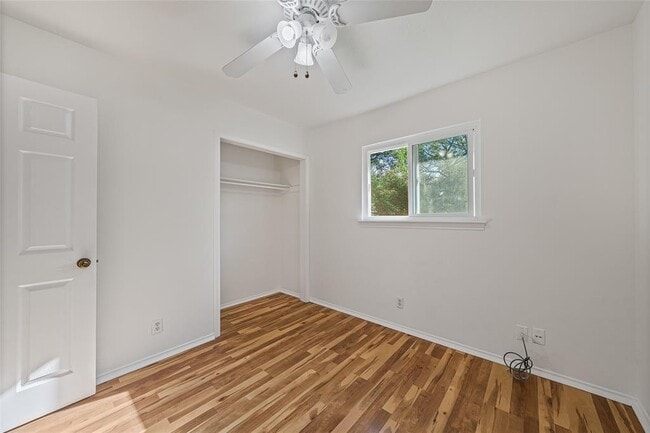 Building Photo - 3007 Steck Ave