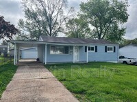 Building Photo - 1050 Wycomb Dr