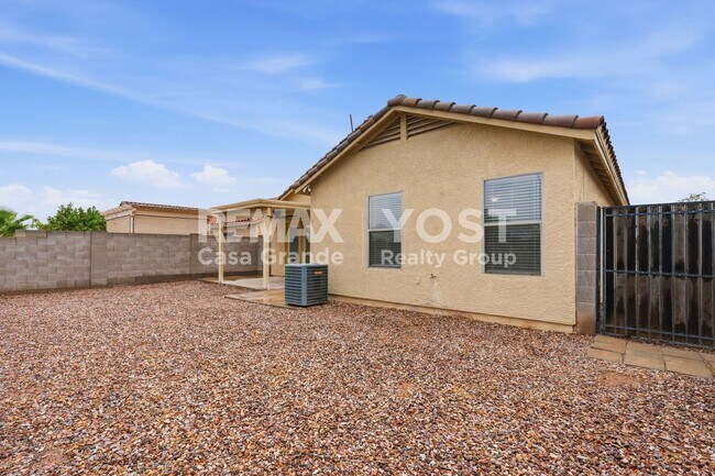 Building Photo - Light-Filled Home with Open Living Areas and Private Outdoor Space